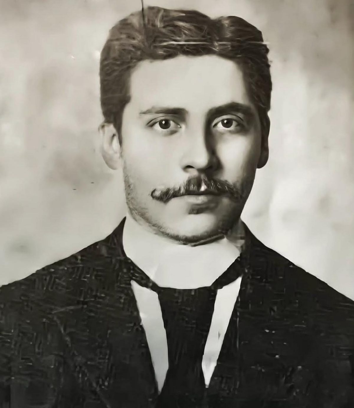 El universo íntimo de José Gregorio Hernández. Una entrevista a Carlos Ortiz