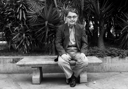 La oblicua trinidad de Blas Coll