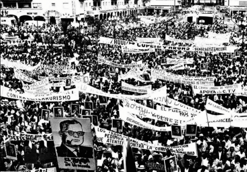 Halagar a los taciturnos