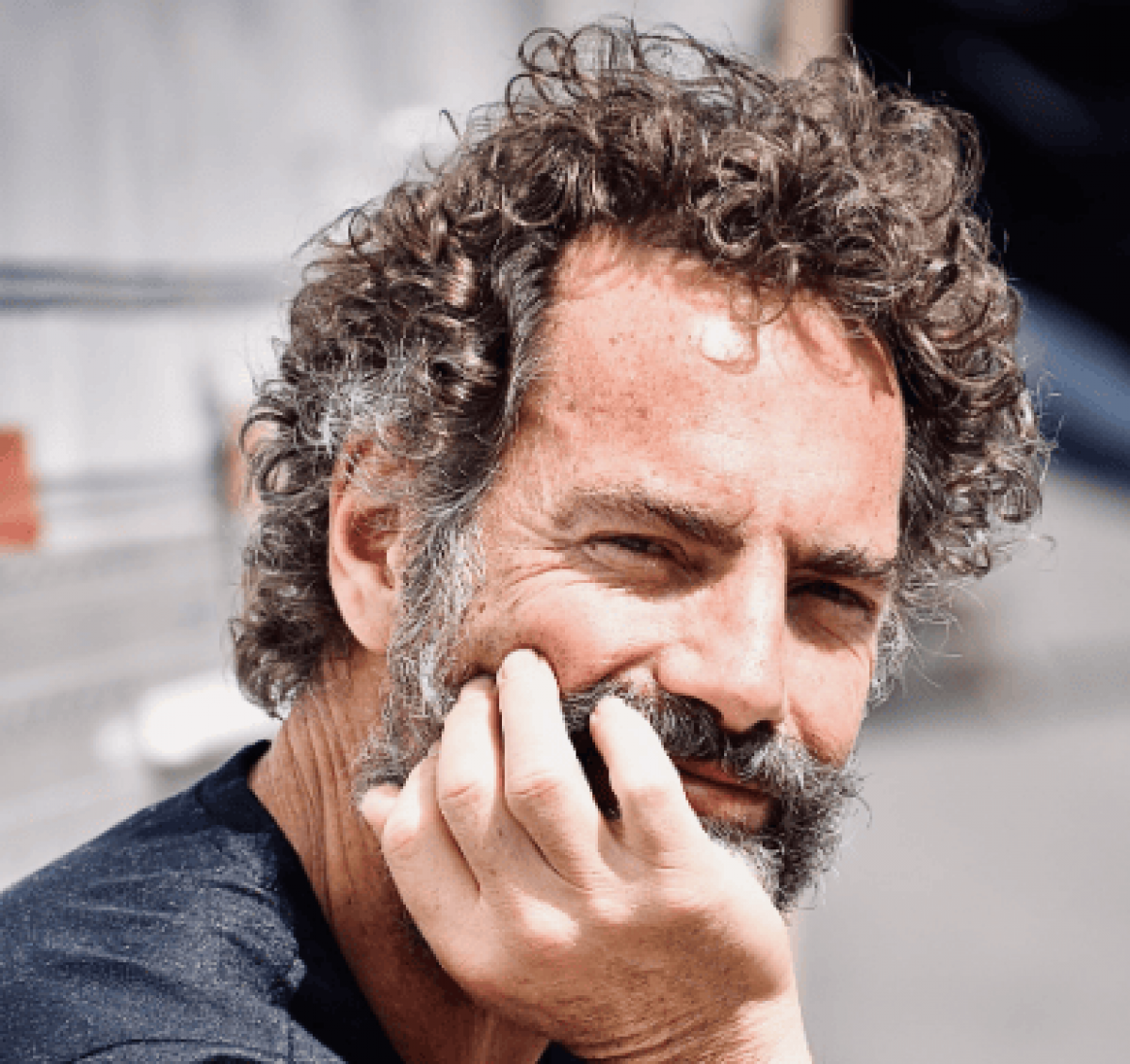 El teatro como militancia. Un reencuentro con Francisco Denis